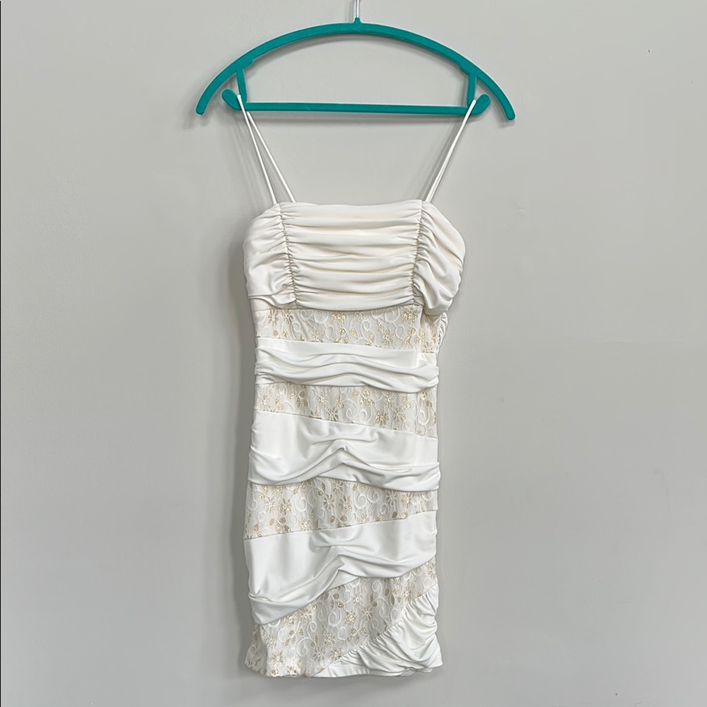 Elegant White Lace Dress